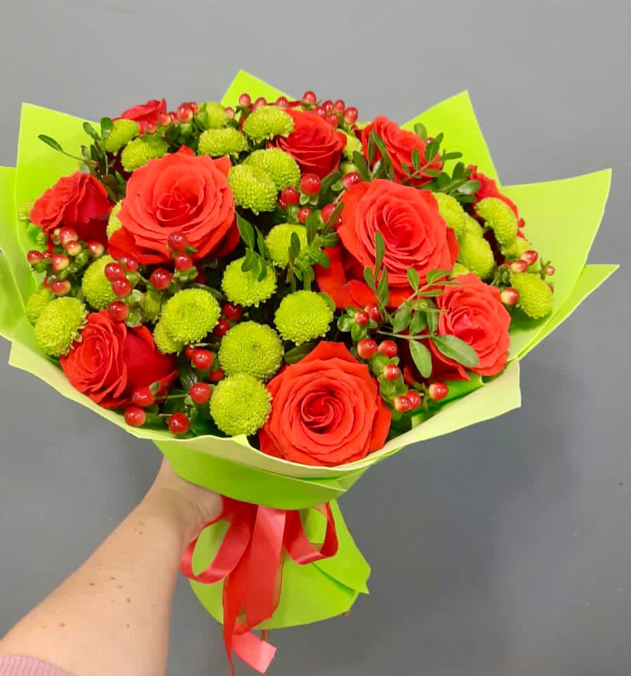 Букет цветов из: Хризантемы и Розы в Омутинское