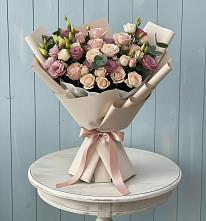 Букет цветов из:  Розы и Лизиантусы в Омутинское