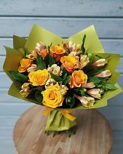 Букет цветов из:  Альстромерии и Розы в Омутинское