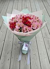 Букет цветов из:  Альстромерии в Омутинское