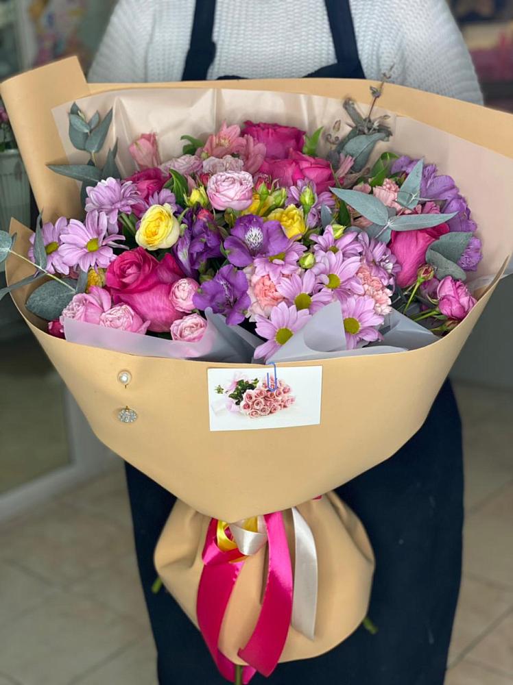 Букет цветов из: Хризантемы, Гвоздики и Альстромерии в Омутинское