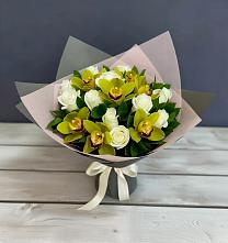 Букет цветов из:  Орхидеи и Розы в Омутинское