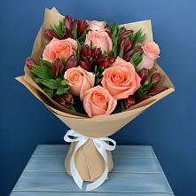 Букет цветов из:  Розы и Альстромерии в Омутинское