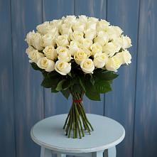 Букет 51 Белая роза Эдлесс Лав в Омутинское