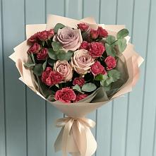 Букет цветов из:  Гвоздики и Розы #REPLACE_PRED# Омутинское
